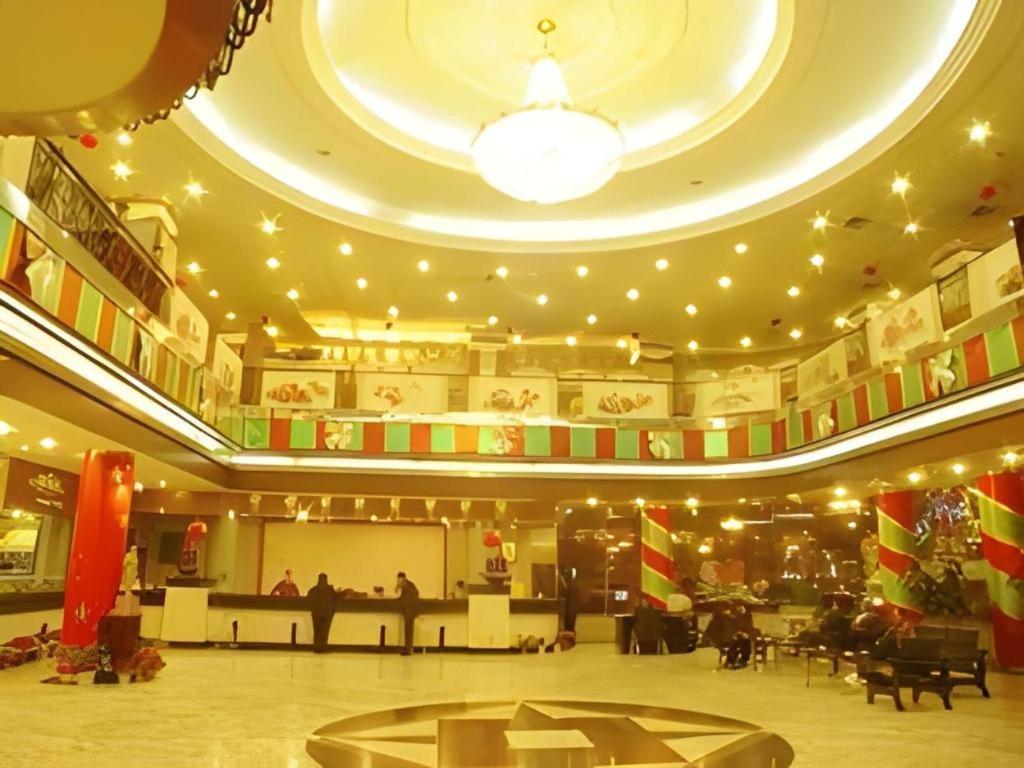 New Friendship Hotel Lojang Kültér fotó