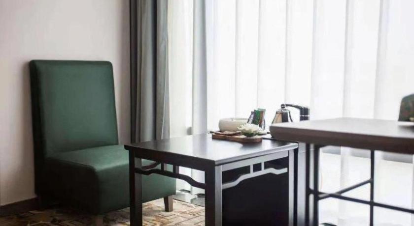 New Friendship Hotel Lojang Kültér fotó